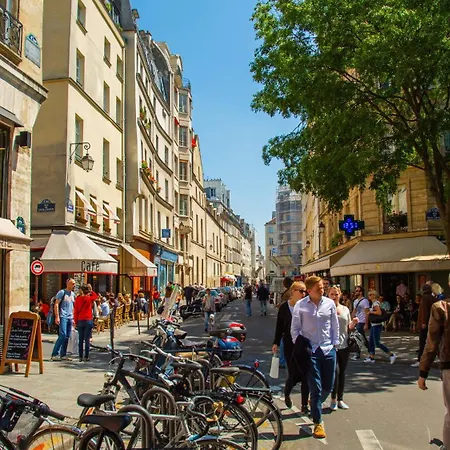 Apartment Marais-pletzl, Rue Des Rosiers