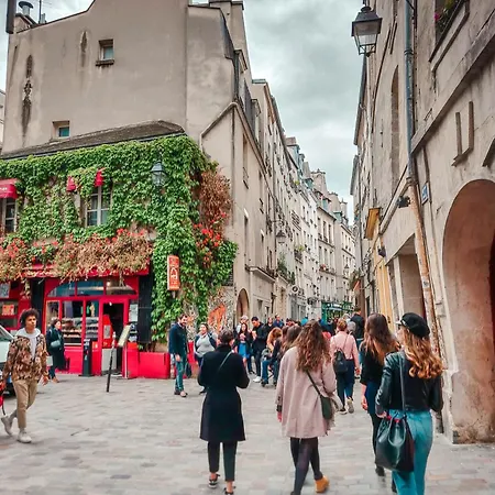 Apartment Marais-pletzl, Rue Des Rosiers Paris