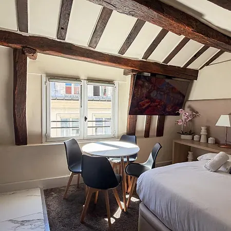 Apartment Marais-pletzl, Rue Des Rosiers